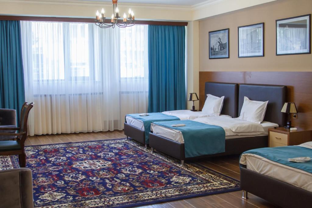 Viktoria Hotel Plaza
