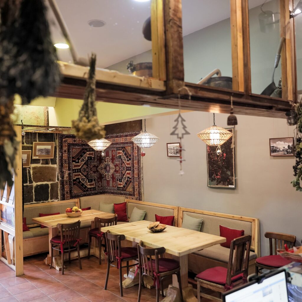 Gwoog Gastrohouse
