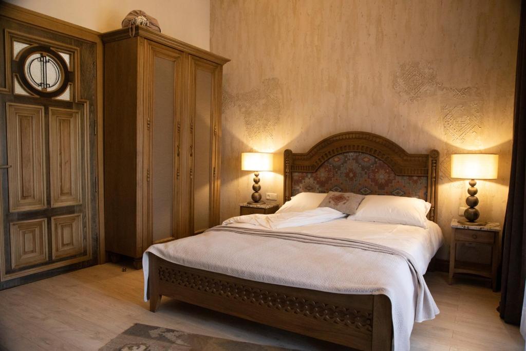 Ethno Hotel