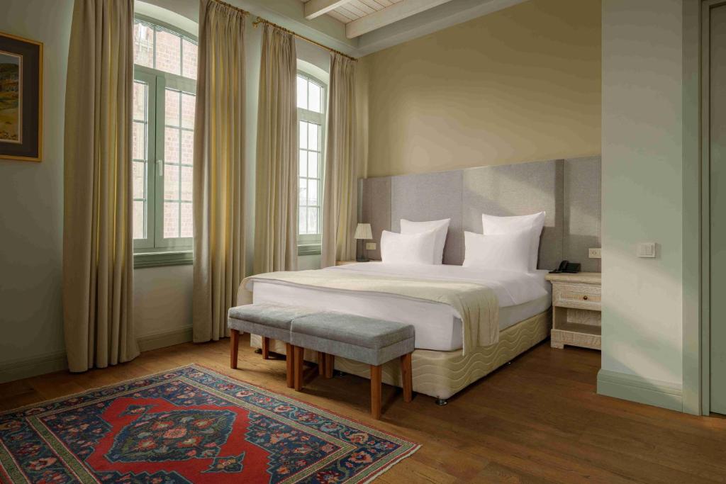 Grand Hotel